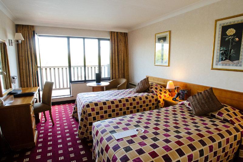 Reading Lake Hotel Экстерьер фото